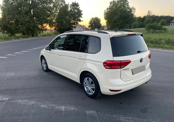Volkswagen Touran cena 41900 przebieg: 258000, rok produkcji 2017 z Nidzica małe 407